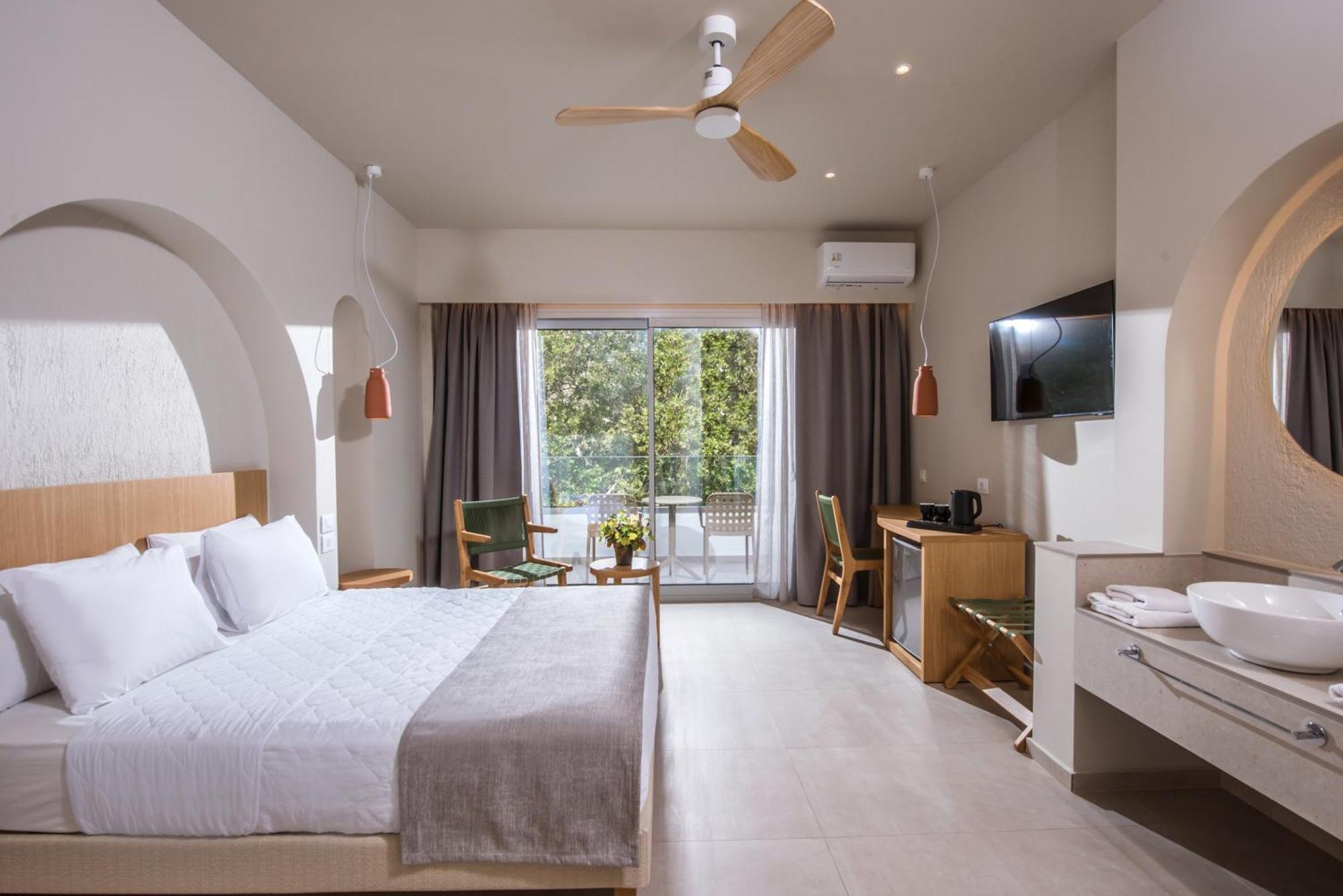 South Coast Hotel Makrýgialos المظهر الخارجي الصورة